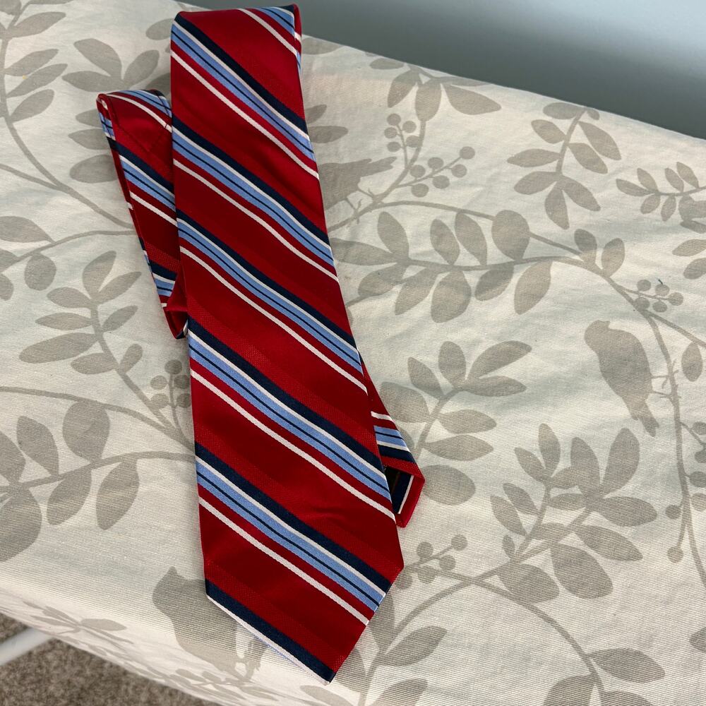 Beau Brummel Soho 100% Silk Necktie Red White and Blue 60" quiet luxury